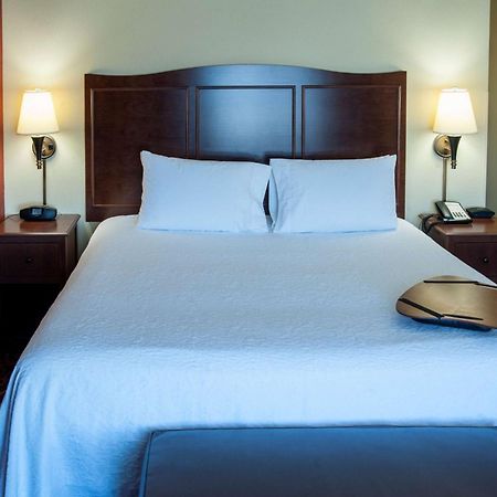 Hampton Inn & Suites Watertown Dış mekan fotoğraf