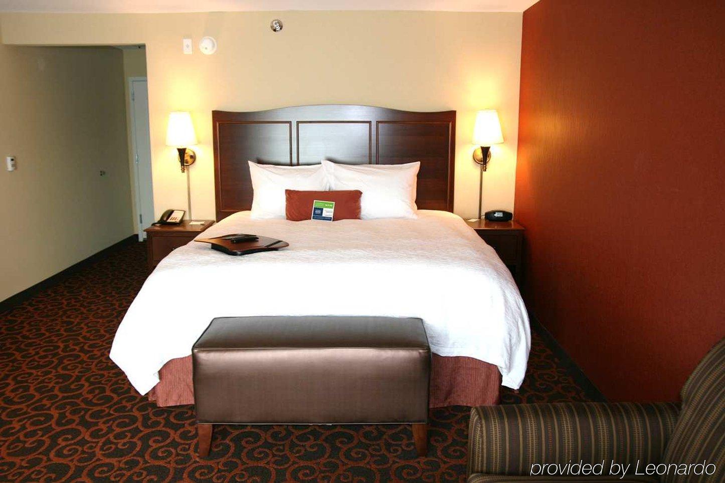 Hampton Inn & Suites Watertown Oda fotoğraf